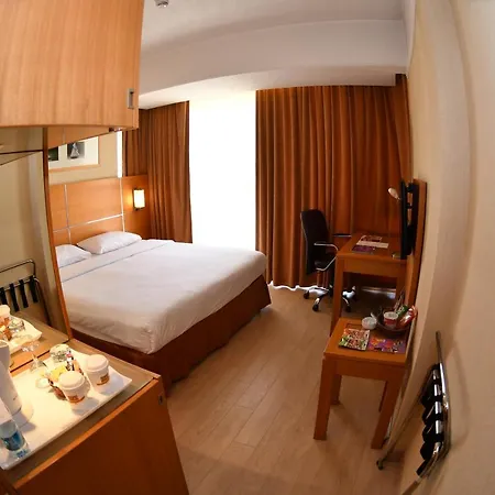 Hotell Anemon Fuar 4*