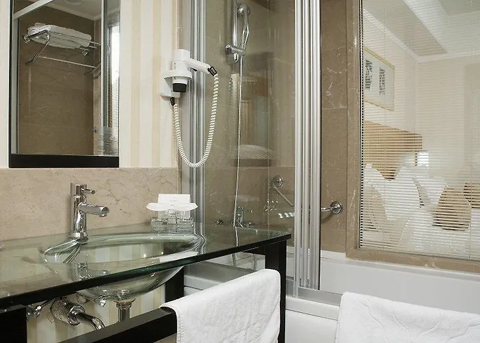 Anemon Fuar Hotel Esmirna